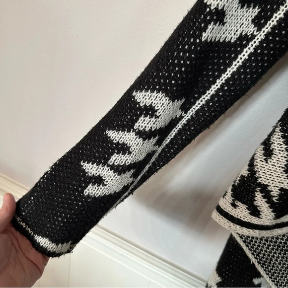 Cato Women’s Long Sleeve Black & White Knit Open Front Cardigan Sweater Sz L GUC - Picture 4 of 8